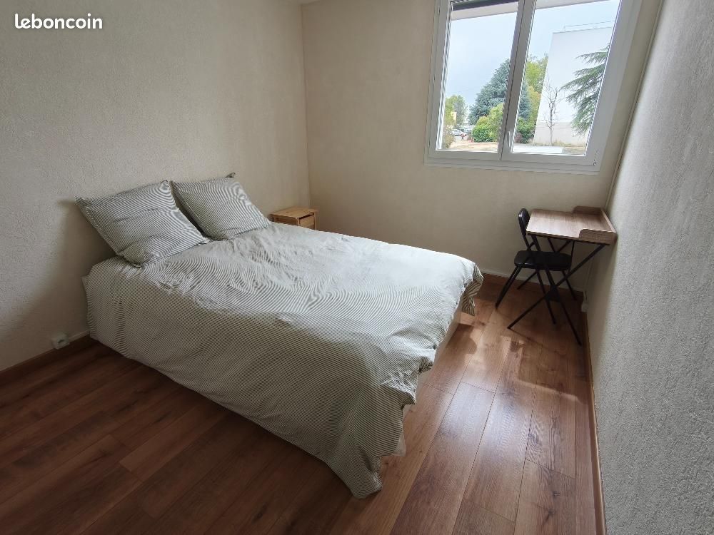 Appartement 4 pièces 80 m² · à Cenon · 80 m² · 520 €/mois