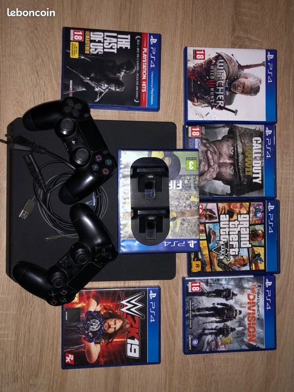 Pack PS4 2To + PS VR + 2 Manettes + 2 Move + 18 Jeux - Très Bon état