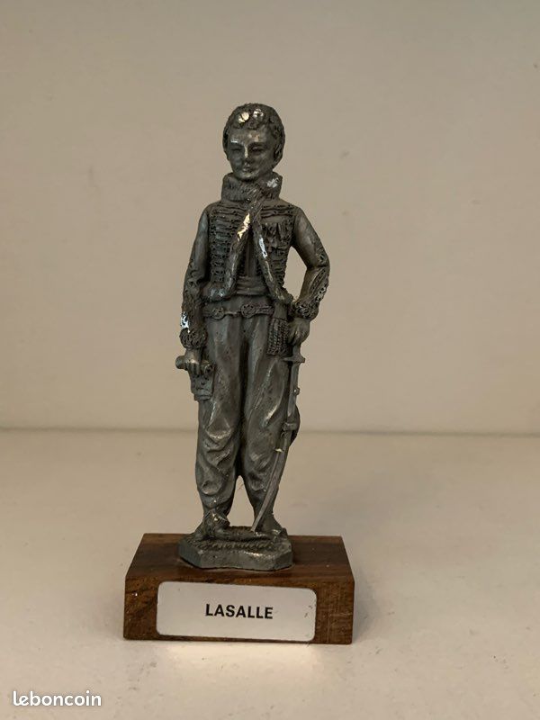 LES ÉTAINS DU Prince. Trompette des Grenadiers. EUR 7,00 - FR