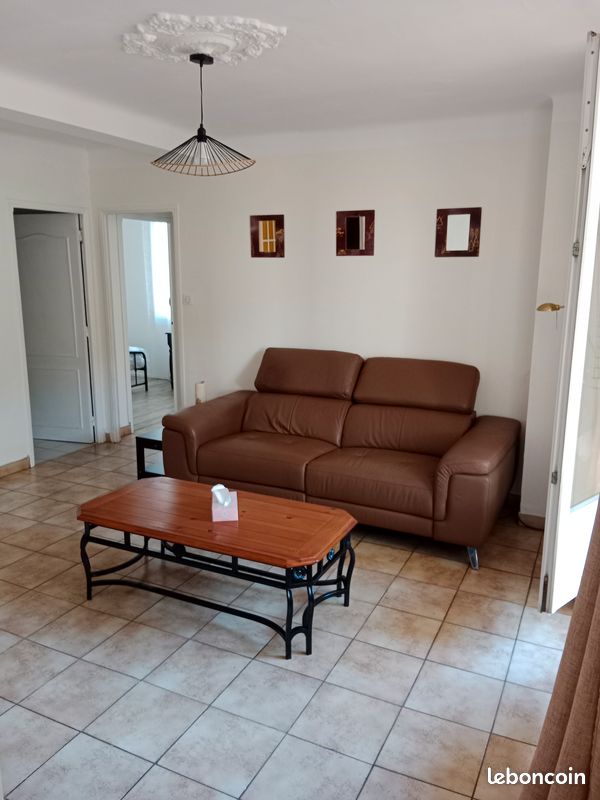 Appartement 4 pièces 64 m² · à Marseille · 64 m² · 1 090 €/mois