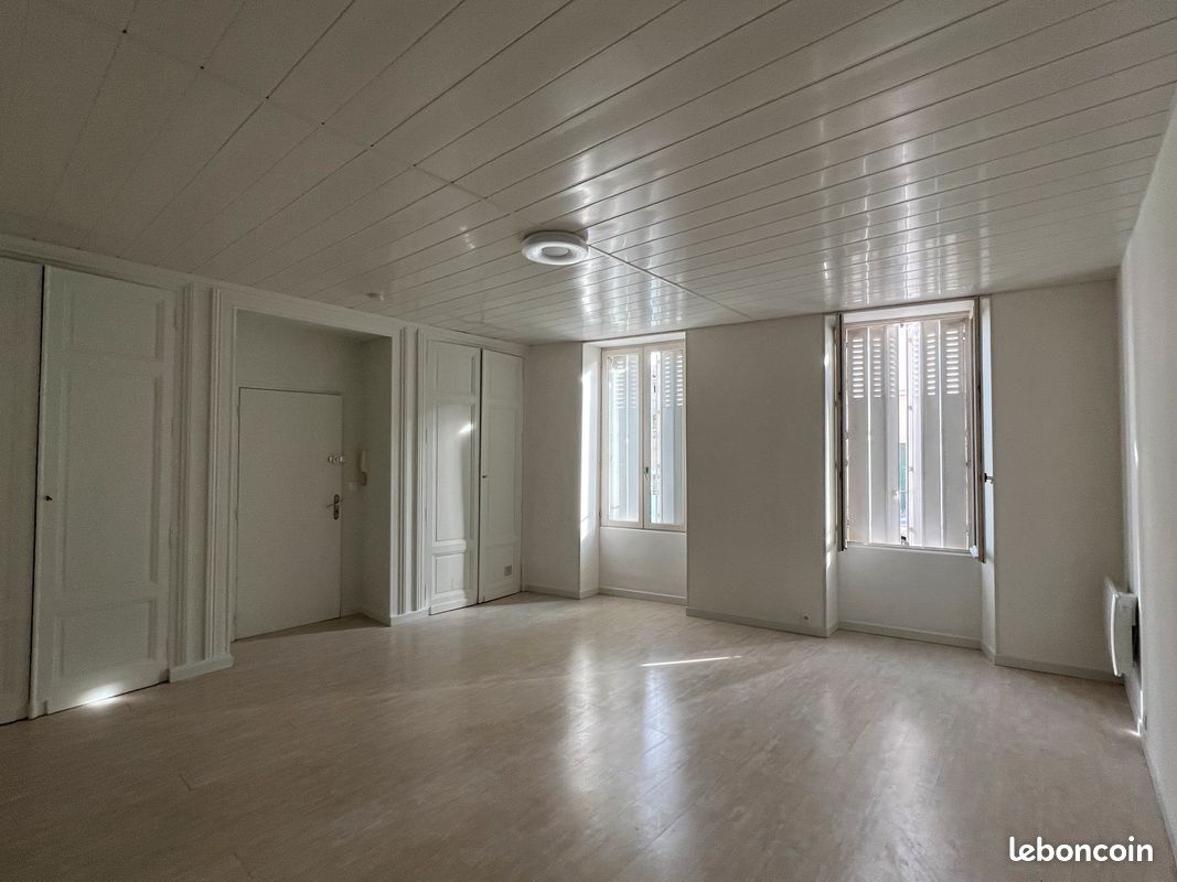 Appartement 2 pièces 51 m² · à Châteauneuf-sur-Charente · 51 m² · 550 €/mois