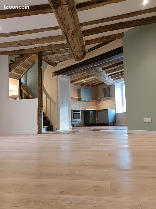 Immeuble 7 pièces 226 m² · à Argentré · 226 m² · 199 000 €