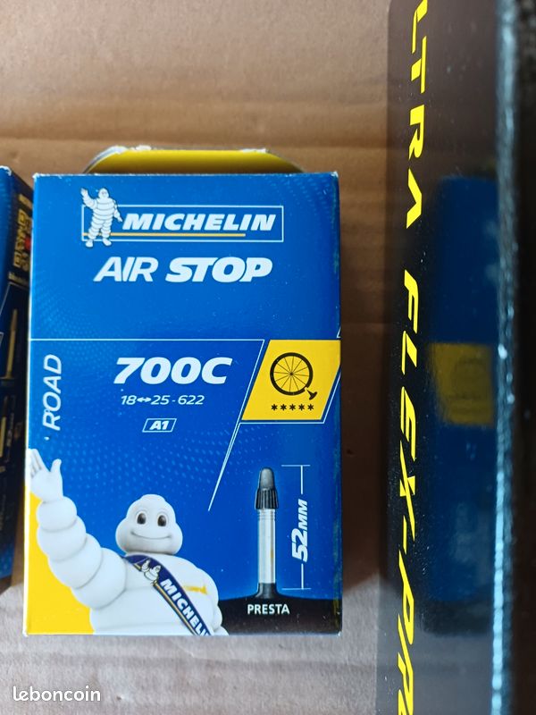 Pneu Michelin Axial Sport 700c X 20C - Neuf En Boîte, Fabrication Française, Vintage