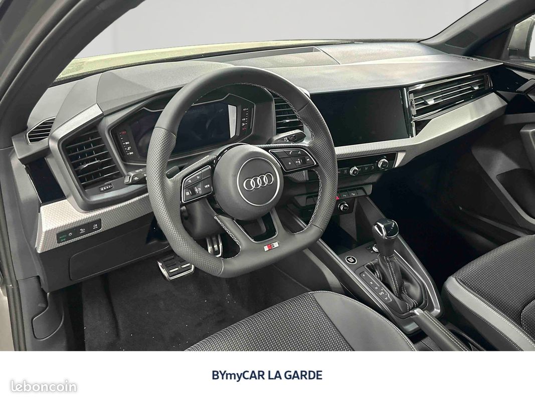 AUDI A1 Sportback 35 TFSI 150 ch S tronic 7 S Line (image 9)