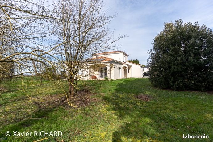 Pavillon 6 pièces 157 m²