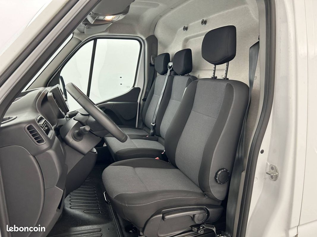 Renault master fgn trac f3500 l2h2 blue dci 135 confort (image 9)
