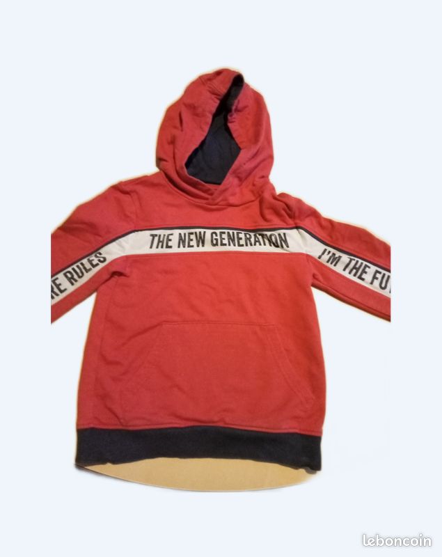 Sweat capuche (image 1)