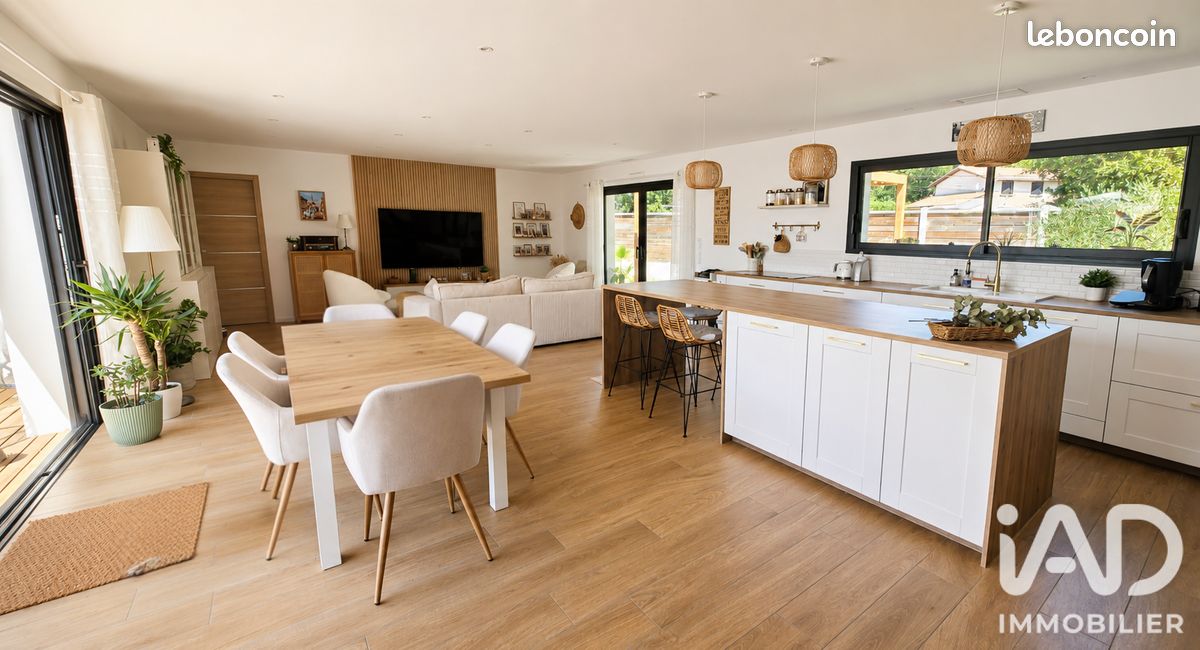 Maison 5 pièces 140 m² · à Salles · 140 m² · 549 000 €
