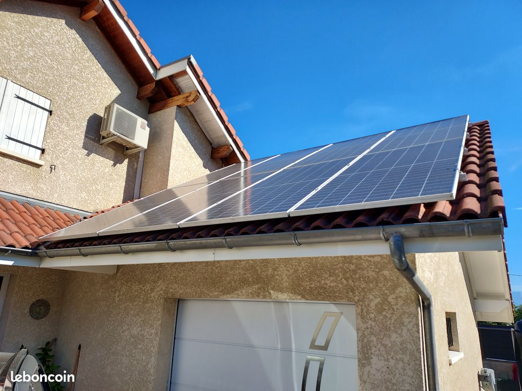 Installation CLEF EN MAINS Solaire Photovoltaïque PREMIUM Made in Europe 3,4kWc avec 8 Panneaux Français Photowatt 425Wc et onduleur SMA Allemand (image 1)