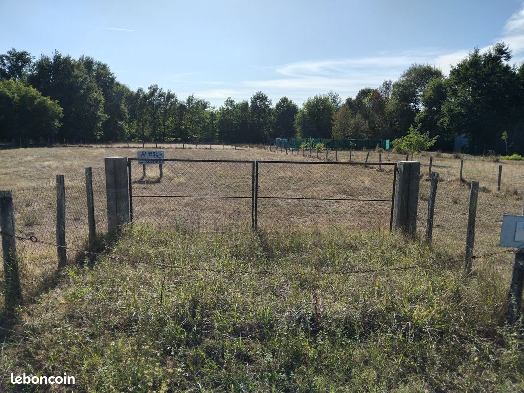 Terrain à bâtir · à Beaupouyet · 24 000 €