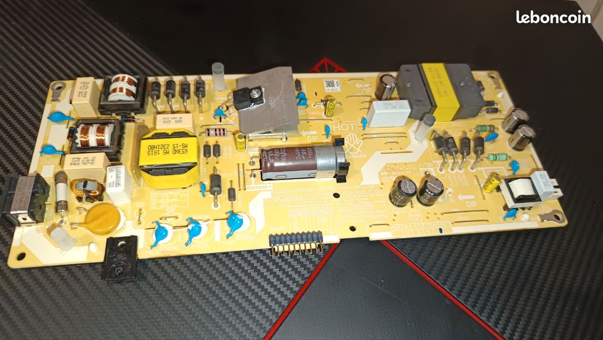Carte d'alimentation télé Samsung UE55AU7105K Référence: 3IN1 Kant-Su2e