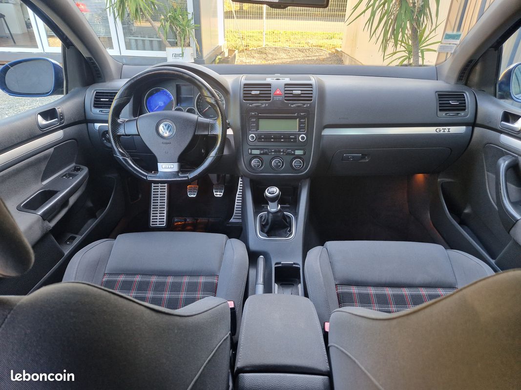 VOLKSWAGEN GOLF V 2.0 T 16S 200cv GTI 86.000 kms (image 5)