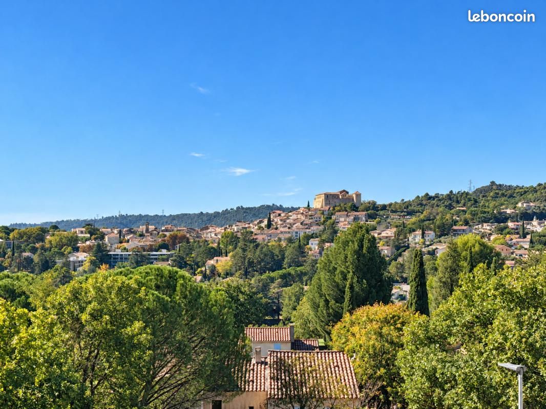 Appartement 1 pièce 29 m² · à Gréoux-les-Bains · 29 m² · 570 €/mois