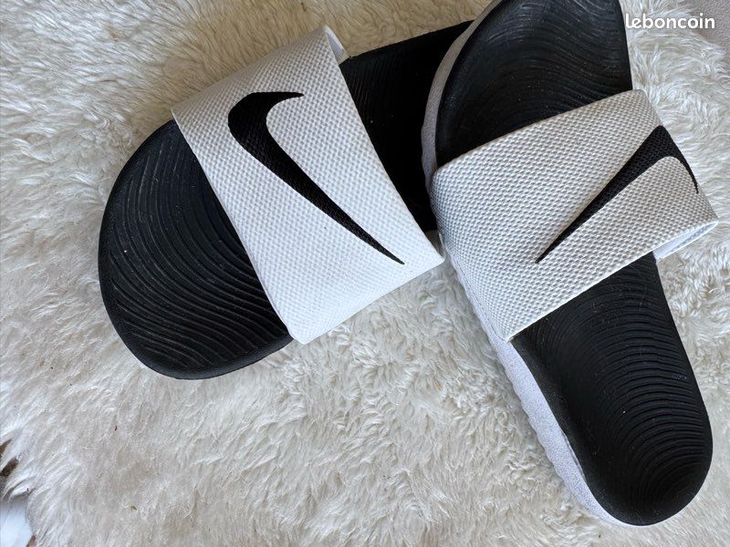 Claquettes enfant Nike (image 1)