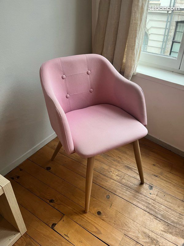 Vends fauteuil rose (image 1)