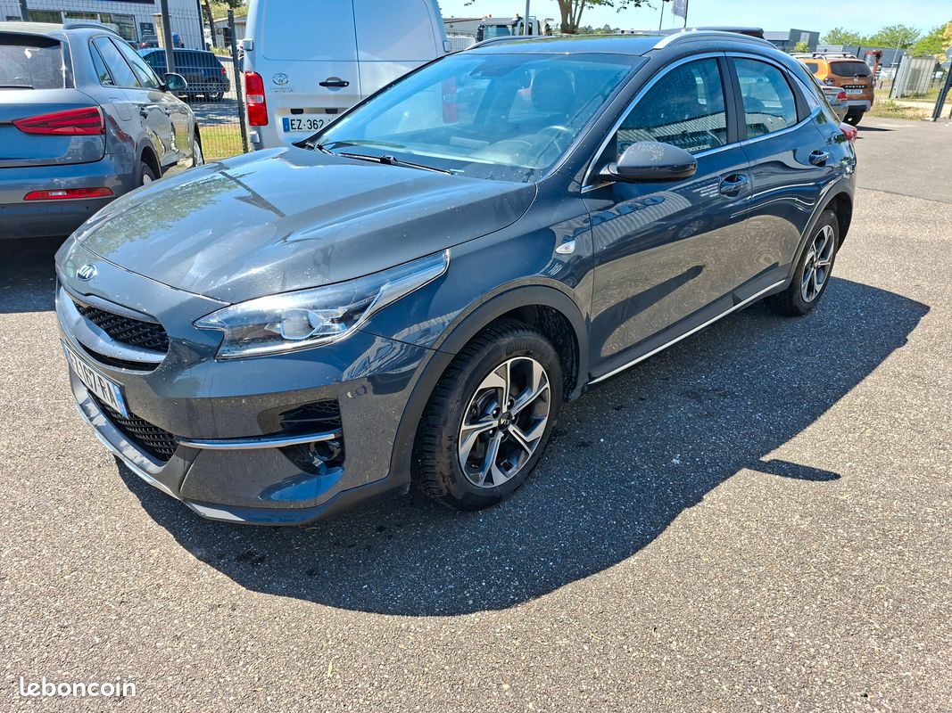 Kia xceed (2) 1.6 crdi 136 ch isg mhev active dct7 (image 1)