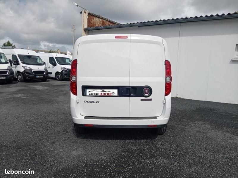 Fiat Doblo Cargo 10 825 HT 1.6 Multijet 105ch Pro Lounge 3 Places (image 4)