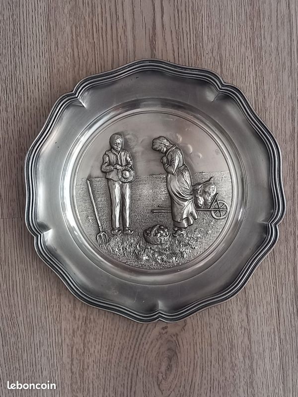 16 Figurines Plates En étain - Zinnfiguren - Scènes De Vie Médiévale - Échelle 30mm - Allemagne
