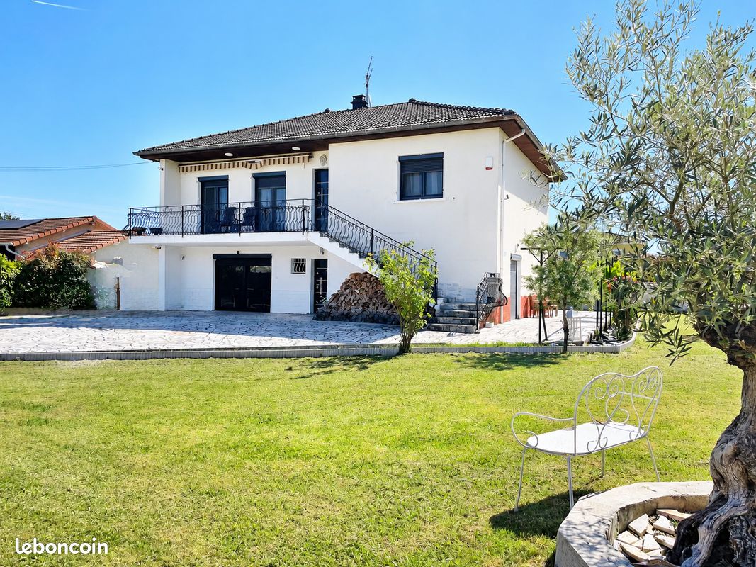 Maison 6 pièces 176 m² · à Pusignan · 176 m² · 470 000 €