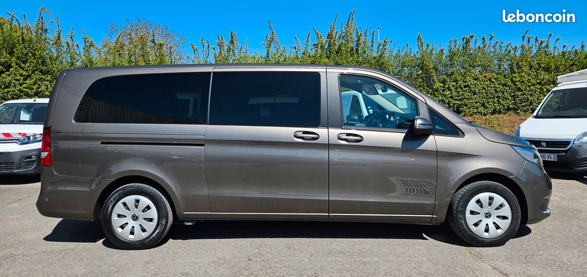 Mercedes classe v 220d 163 cv 7 places extra long 2017 1ere main garantie 6 mois (image 2)