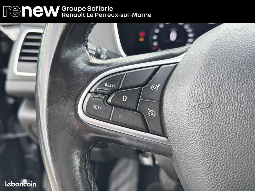 Renault Mégane IV BERLINE Blue dCi 115 - 20 Intens (image 18)
