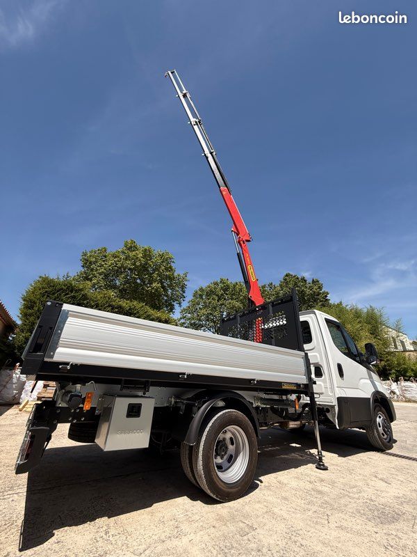 Iveco Daily + grue Palfinger (image 2)