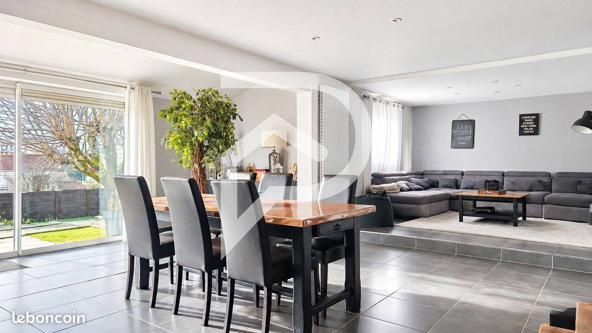 Maison 6 pièces 150 m² · à Castres · 150 m² · 229 000 €