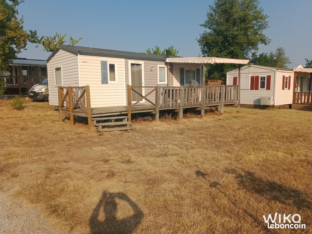 Terrain de 236 m2 + mobil-home 3 chambres dans camping+++ · à Saint-Papoul · 54 000 €
