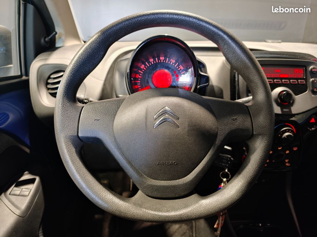 CITROEN C1 VTi 72 ch Feel / RADARS DE RECUL ARRIERE / CLIM MANUELLE / LIMITEUR DE VITESSE / MOTEUR A CHAINE (image 12)