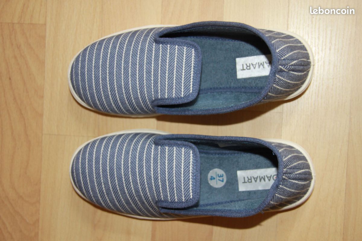 Paire de Charentaises bleues rayées NEUVES en textile - Damart - Pointure : 37 (image 1)