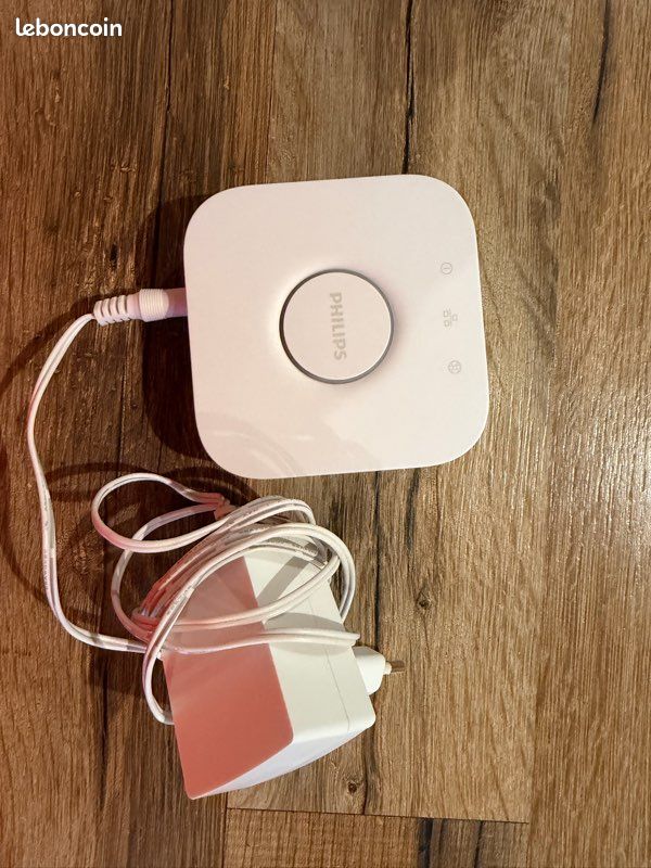 Pont De Connexion Philips Hue (Neuf) – Hub Domotique Pour éclairage Connecté
