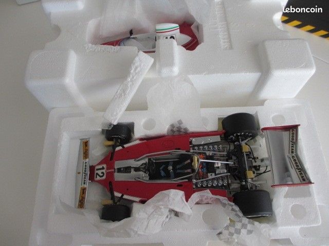 Exoto Ferrari 312 T4 1:18 - Villeneuve Vainqueur GP USA 1975 - Modèle 97073