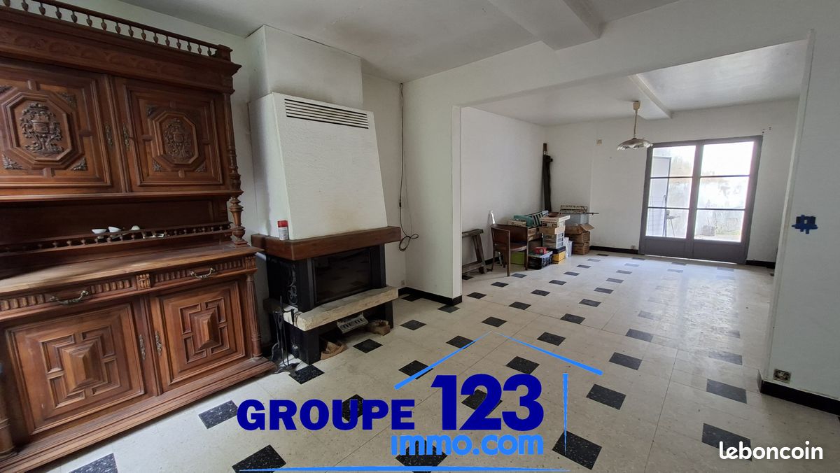 Maison 8 pièces 195 m² · à Montholon · 195 m² · 128 900 €