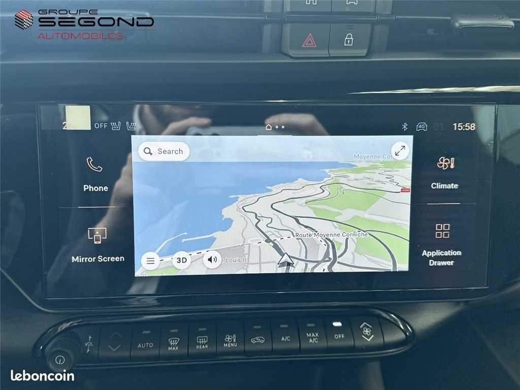 Alfa Romeo Junior 1.2 IBRIDA 145 CH EDCT6 Q4 Premium (image 19)