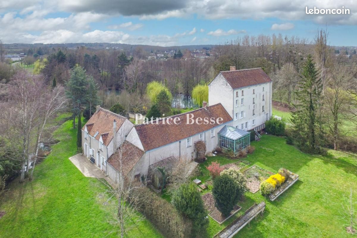 Maison 15 pièces 375 m² · à Saint-Georges-sur-Cher · 375 m² · 695 000 €