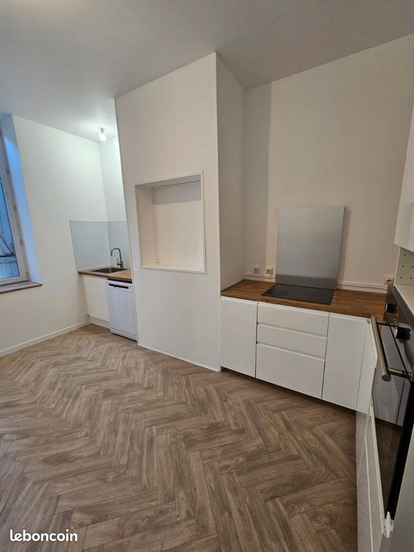 Appartement 5 pièces 115 m² · à Lunéville · 115 m² · 700 €/mois