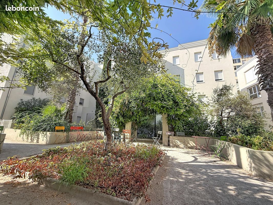 Appartement 1 pièce 33 m² · à Nîmes · 33,2 m² · 99 000 €
