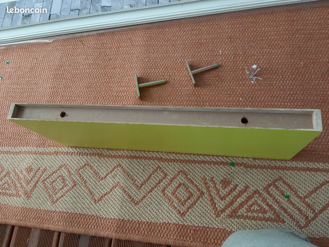 Étagère support invisible (image 2)