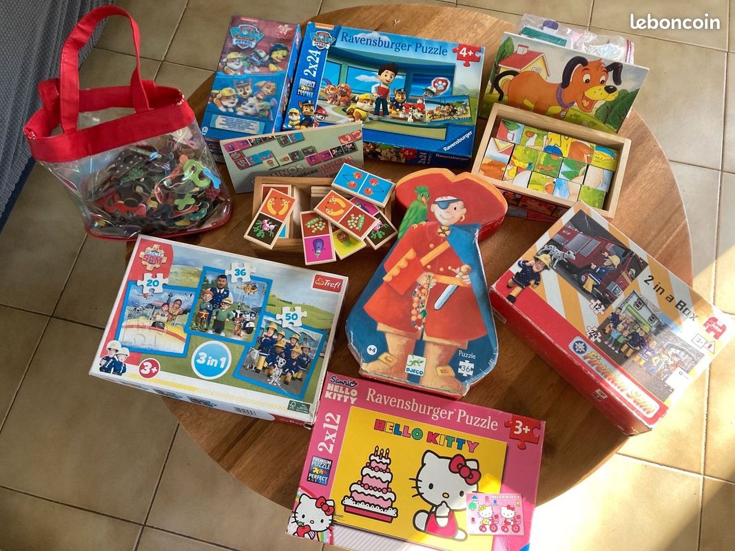 Lot jouets puzzle etc (image 1)