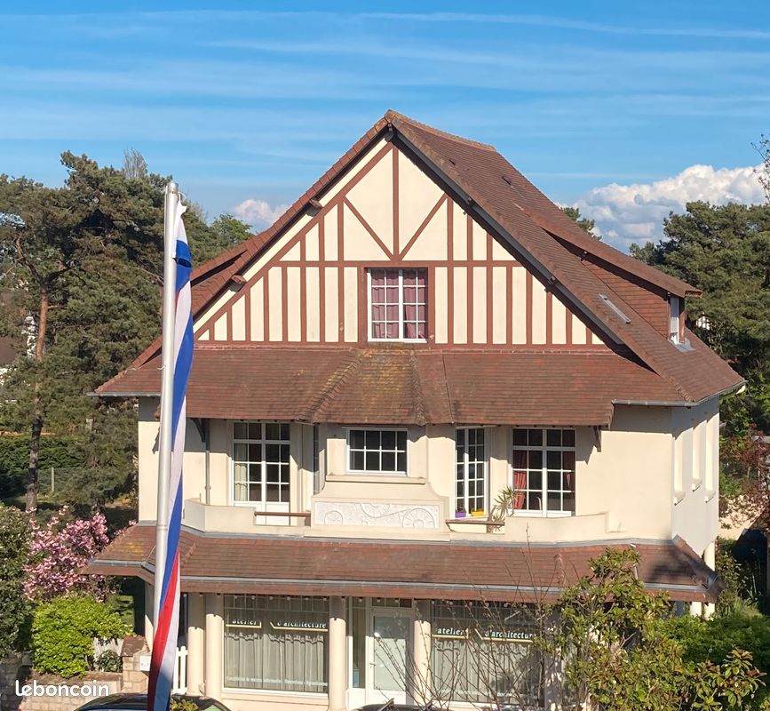 Maison 8 pièces 156 m² · à Merville-Franceville-Plage · 156 m² · 590 000 €