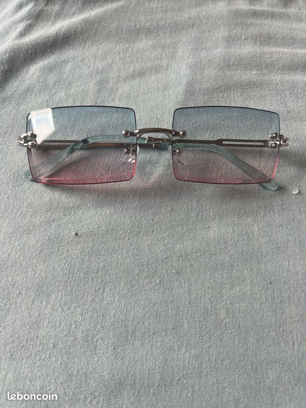 Lunettes de soleil (image 1)