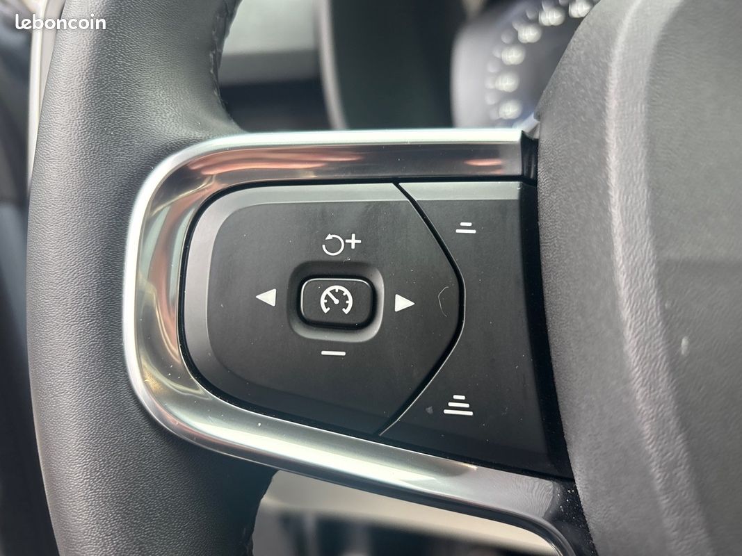 VOLVO XC40 T5 Recharge 180+82 ch DCT7 Ultimate (image 7)