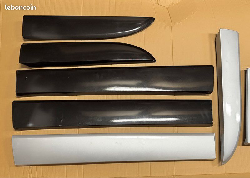 Baguette/Moulure Panneau Central Gauche Pour Renault Trafic III, Opel Vivaro, Fiat Talento, Nissan NV300 - Compatibilité OEM, Installation Facile Trafic 2 Renault Accessoire