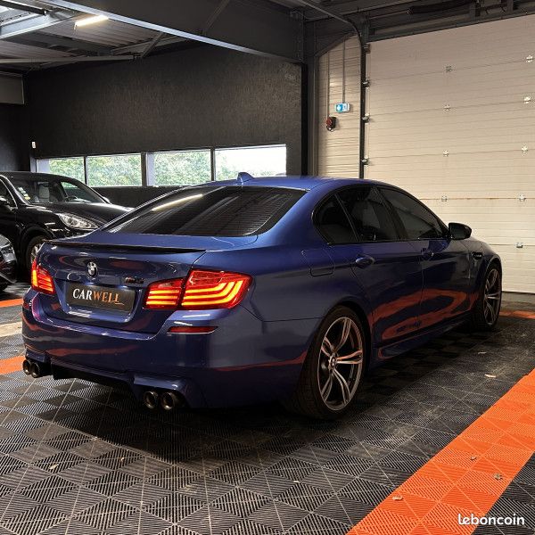 Bmw M5 (F10) 4.4 V8 560CH DKG7 LCI | Caméra 360 | Bang & Olufsen | Toit Ouvrant (image 7)
