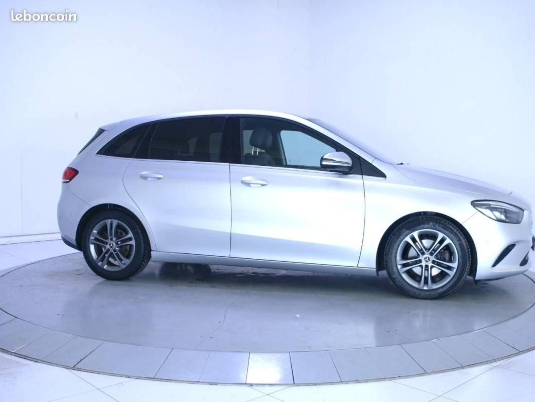 Mercedes Classe B BUSINESS 180 d 7G-DCT - Line Edition (image 4)