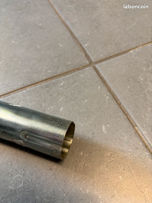 3 tubes diamètre 40 galavanisés (Mats d'antenne TV neufs pour antennes râteaux ou satellite) emboitables longueur 2 mètres (image 4)