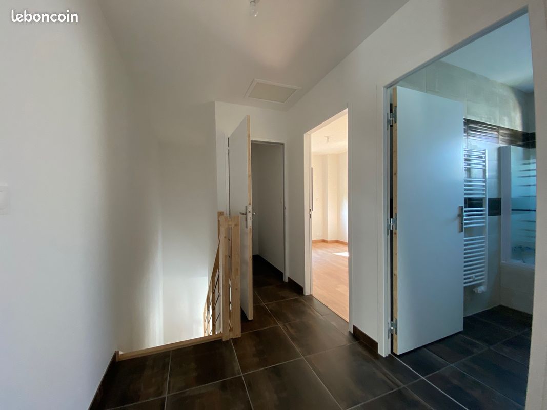 Maison 5 pièces 110 m² · à Saint-Jean-d'Illac · 110 m² · 385 000 €