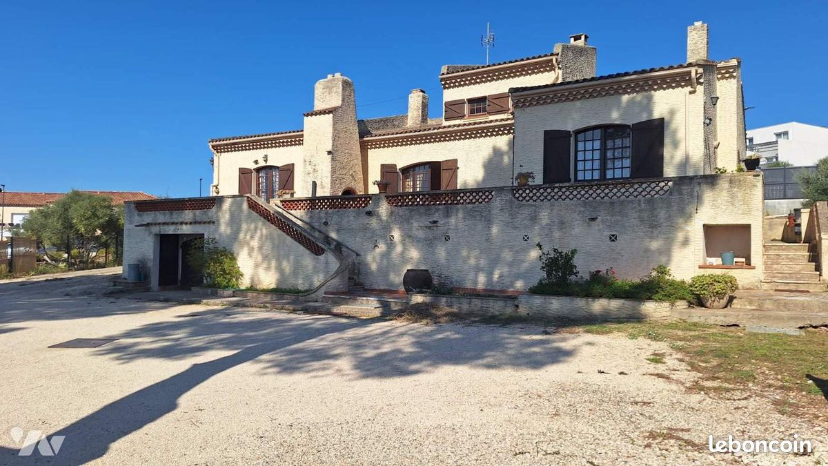 Maison 6 pièces 141 m² · à Lançon-Provence · 141 m² · 440 000 €