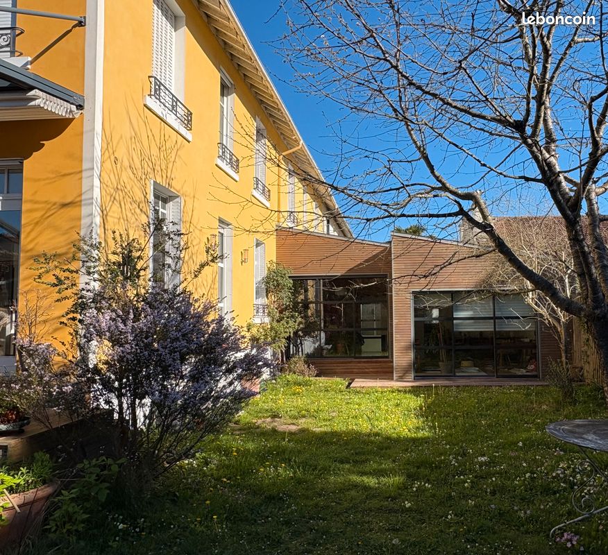 Maison 7 pièces 166 m² · à Pau · 166 m² · 484 000 €