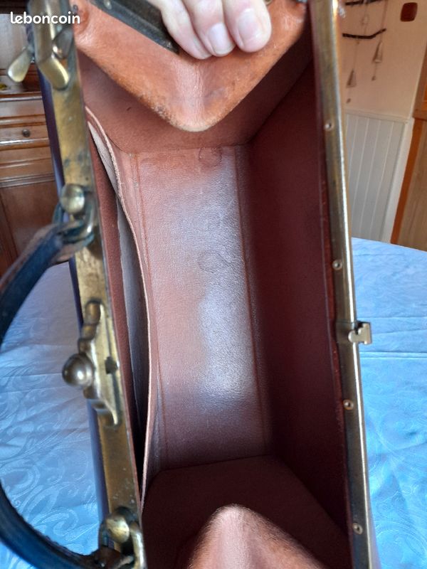 Sac de Medecin (image 2)